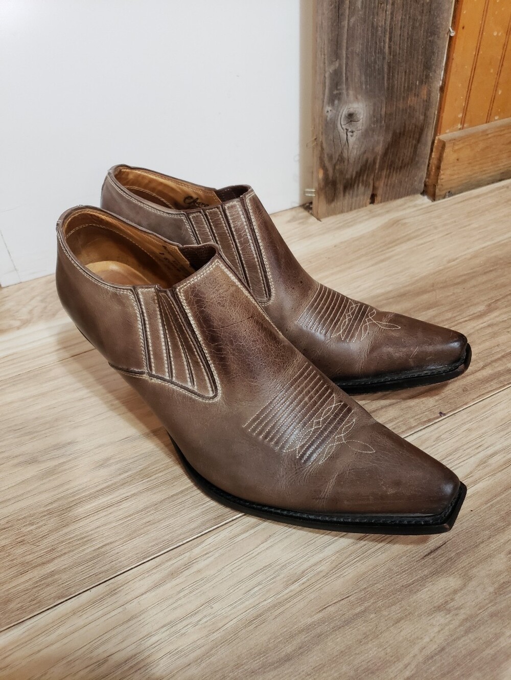 Charlie 1 Horse By Lucchese Leather Ankle Boots 9-9.5 Rustic Brown